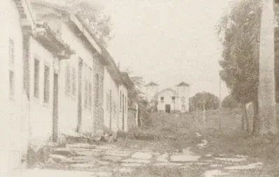 2ª versão da Capela, com a segunda torre acrescentada em 1870